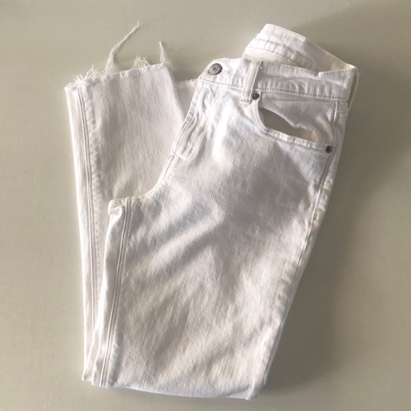 Old Navy Denim - Old Navy Mid-rise Boyfriend Off-white Jeans
